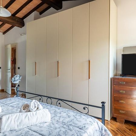 Casa Vecchia Rooms And Parking กัมบาสซี แตร์เม ภายนอก รูปภาพ