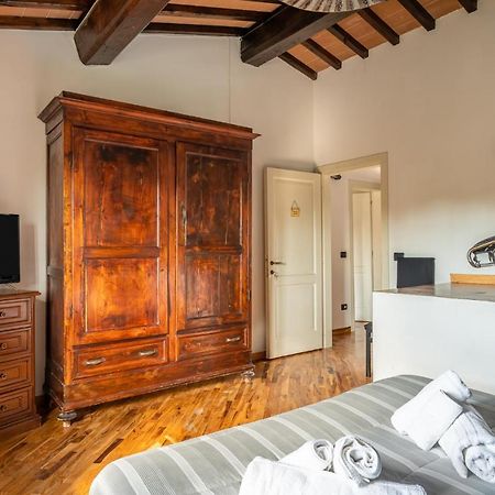 Casa Vecchia Rooms And Parking กัมบาสซี แตร์เม ภายนอก รูปภาพ