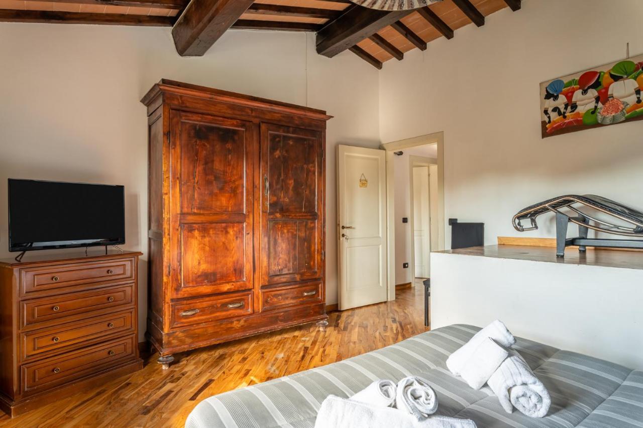 Casa Vecchia Rooms And Parking กัมบาสซี แตร์เม ภายนอก รูปภาพ