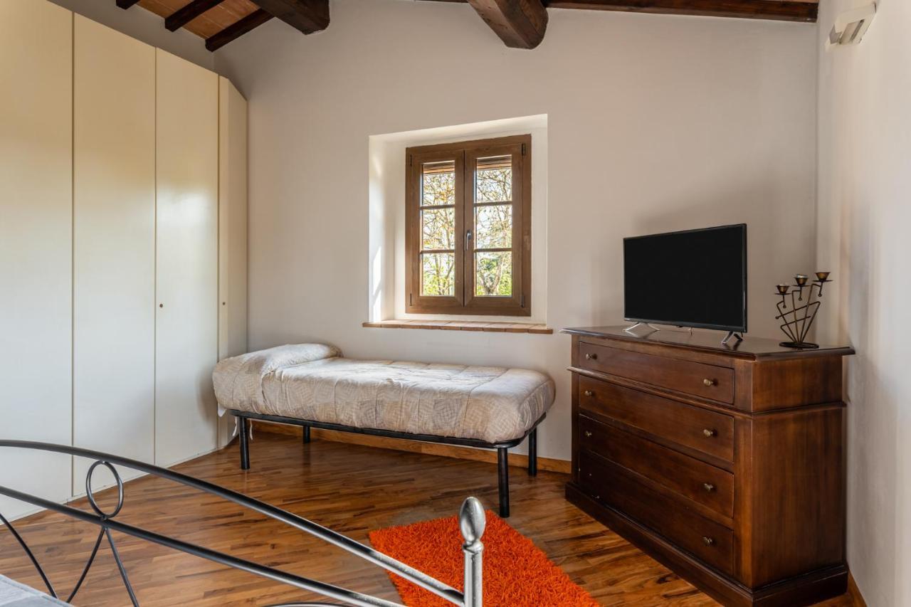 Casa Vecchia Rooms And Parking กัมบาสซี แตร์เม ภายนอก รูปภาพ
